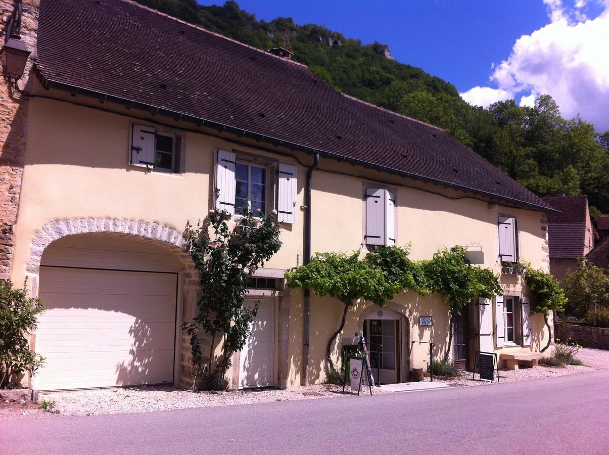 Bed and Breakfast Les Trois Cloches Baume-les-Messieurs Exterior foto